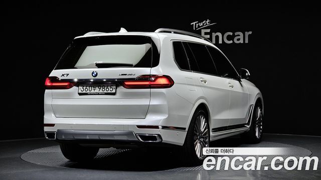 BMW X7 2020 — photo 2