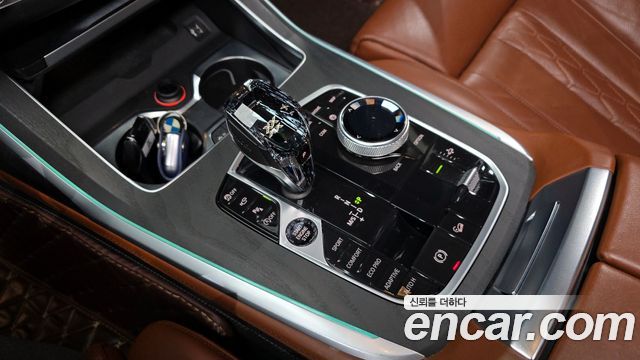 BMW X7 2020 — photo 9
