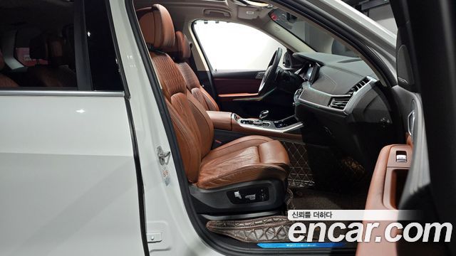 BMW X7 2020 — photo 11