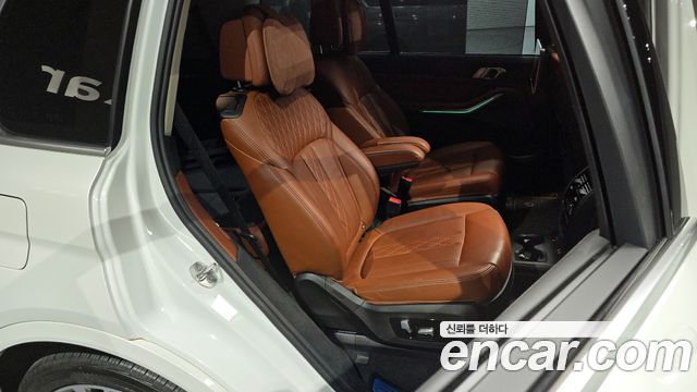 BMW X7 2020 — photo 12