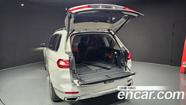 BMW X7 2020 — photo 20