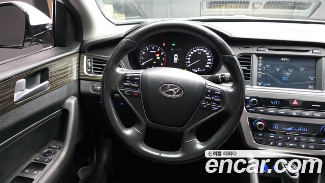 Hyundai Sonata 2015 — photo 13