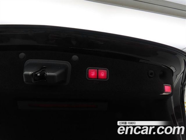 Mercedes-Benz S-Class 2015 — photo 18
