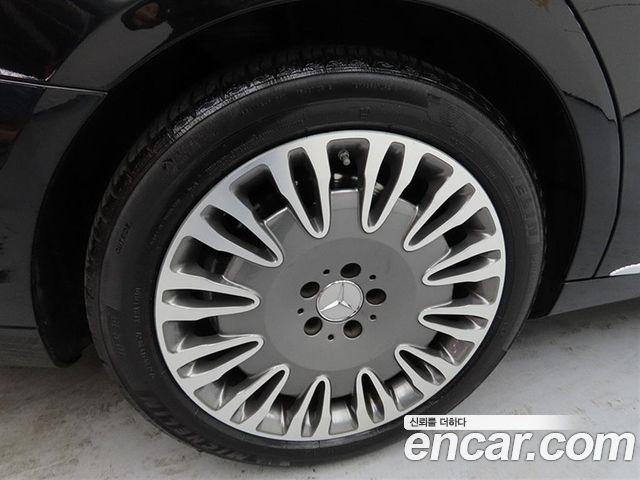Mercedes-Benz S-Class 2015 — photo 20