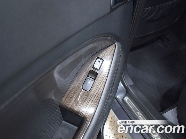 Kia K5 2013 — photo 17