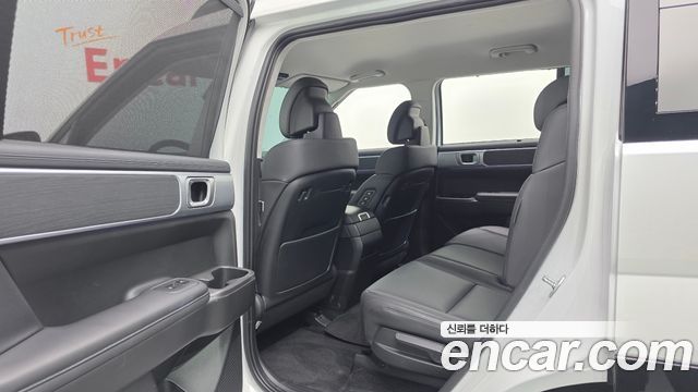 Hyundai Santafe 2024 — photo 17