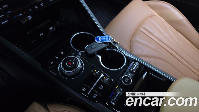 Kia K5 2023 — photo 9