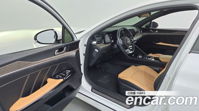 Kia K5 2023 — photo 10