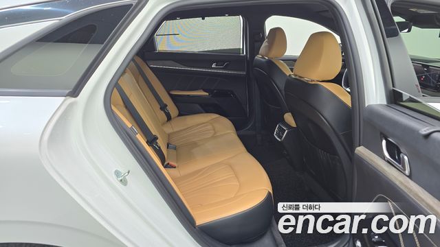 Kia K5 2023 — photo 12