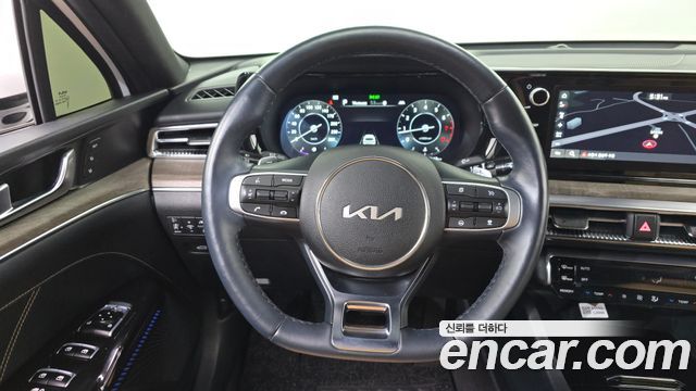 Kia K5 2023 — photo 13