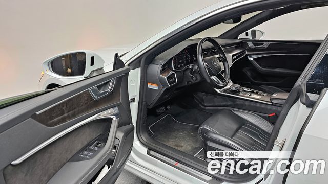 Audi A7 2020 — photo 11