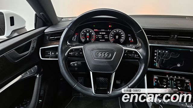 Audi A7 2020 — photo 13