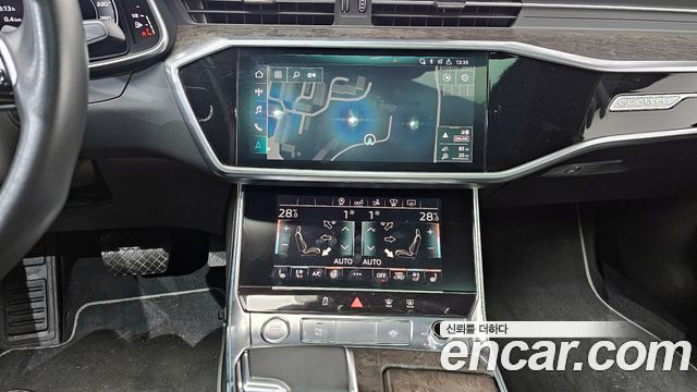Audi A7 2020 — photo 14