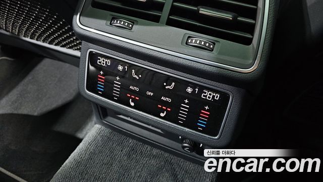 Audi A7 2020 — photo 18