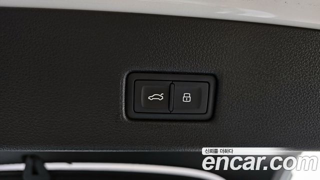 Audi A7 2020 — photo 20
