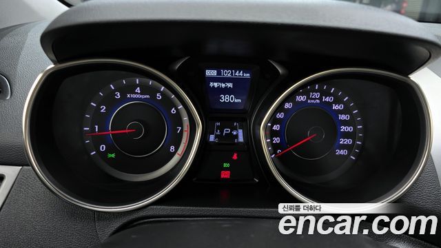 Hyundai AVANTE 2012 — photo 8