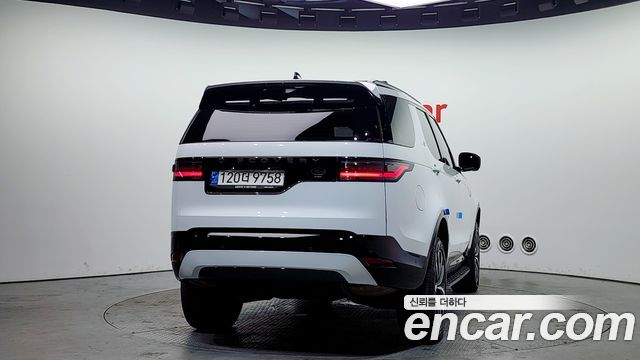 Land Rover Discovery 2022 — photo 4