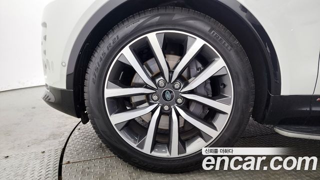 Land Rover Discovery 2022 — photo 5