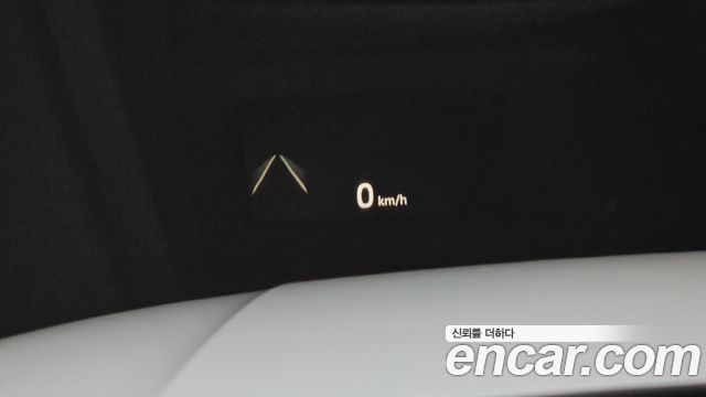 Land Rover Discovery 2022 — photo 18