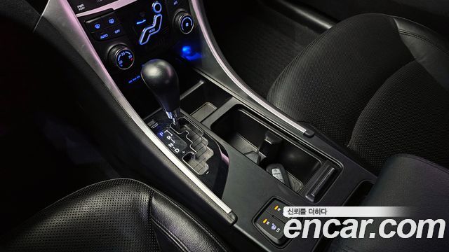 Hyundai Sonata 2010 — photo 9