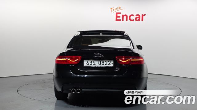Jaguar XE 2016 — photo 4
