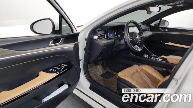 Kia K5 2021 — photo 10