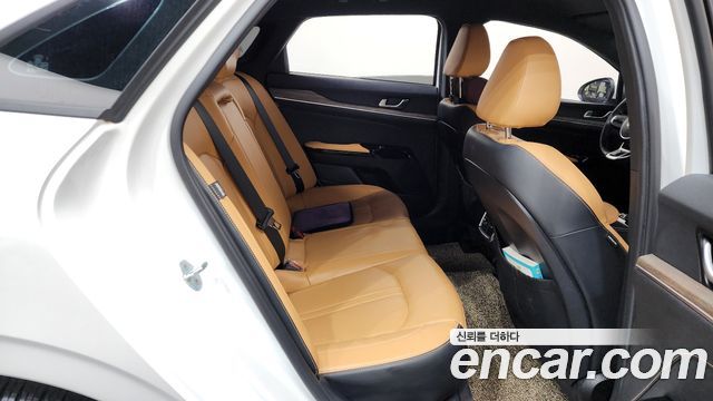 Kia K5 2021 — photo 12