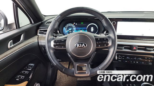 Kia K5 2021 — photo 13