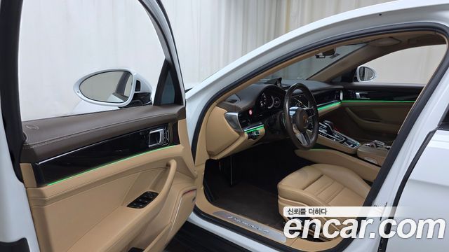 Porsche Panamera 2018 — photo 10