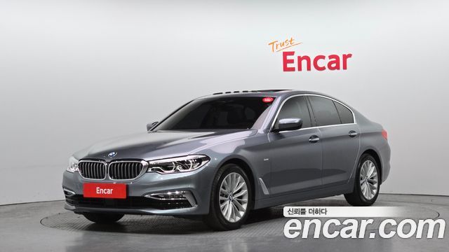 BMW 5-Series 2018 — photo 1