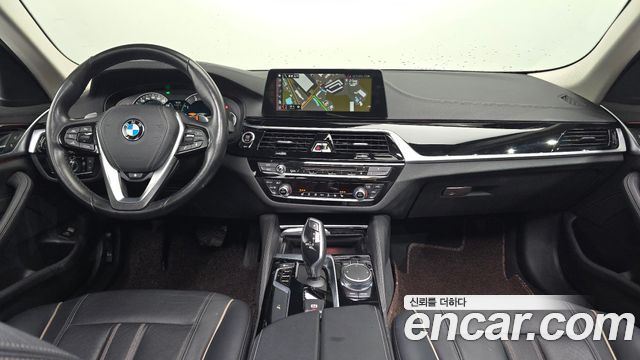 BMW 5-Series 2018 — photo 7
