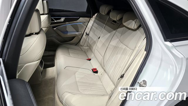 Audi A6 2025 — photo 13