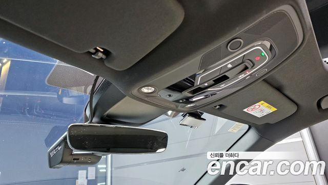 Audi A6 2025 — photo 17