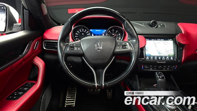 Maserati Levante 2019 — photo 13