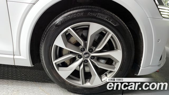 Audi e-tron 2021 — photo 5