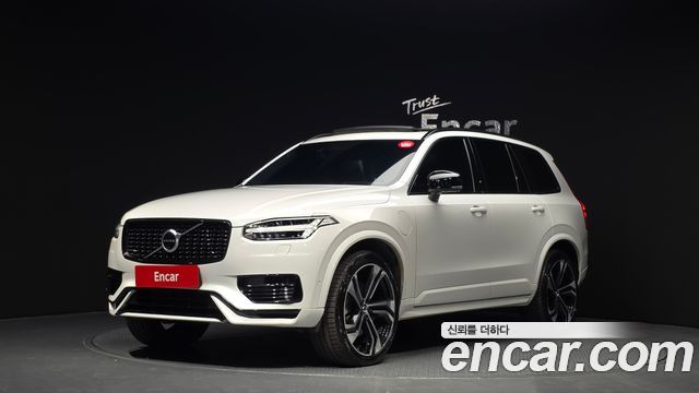 Volvo XC90 2021 — photo 1