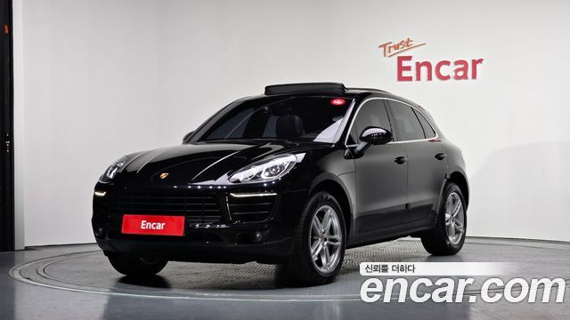 Porsche Macan 2017 — photo 1