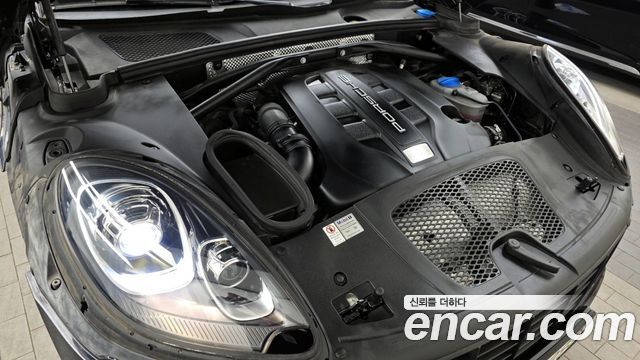 Porsche Macan 2017 — photo 6