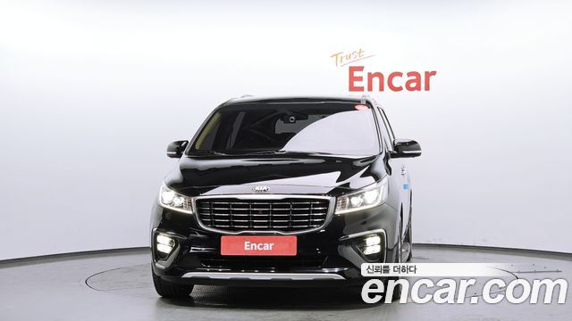 Kia Canival 2019 — photo 3