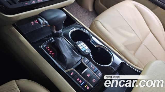 Kia Canival 2019 — photo 9