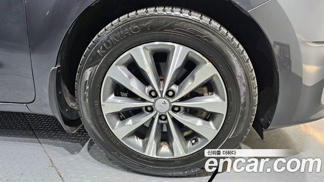 Kia Canival 2016 — photo 5