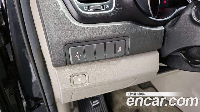 Kia Canival 2016 — photo 15