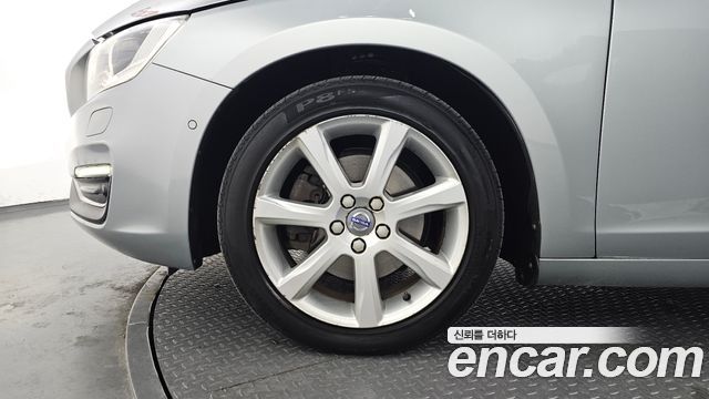 Volvo S60 2016 — photo 5