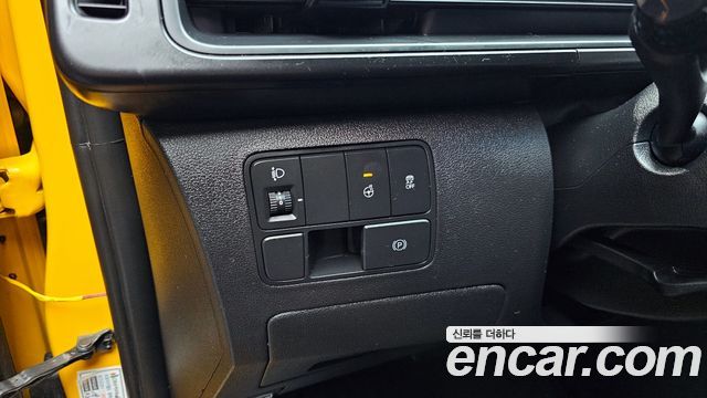 Hyundai Staria 2023 — photo 16