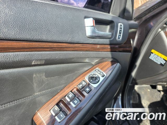 Kia K7 2016 — photo 9
