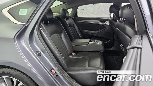 Hyundai Genesis 2014 — photo 12