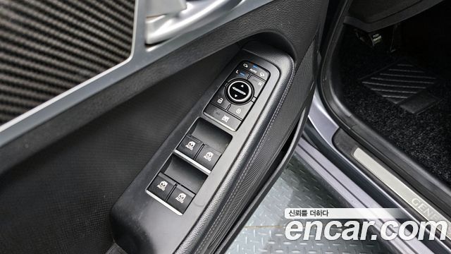 Hyundai Genesis 2014 — photo 17