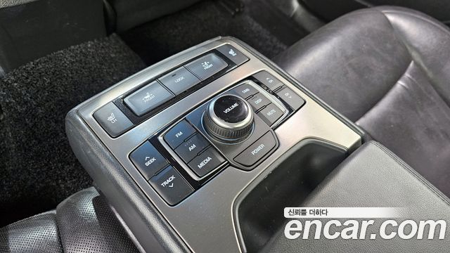 Hyundai Genesis 2014 — photo 19