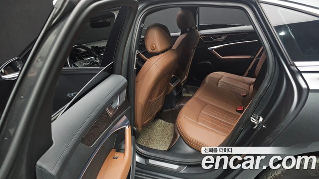 Audi A6 2020 — photo 12