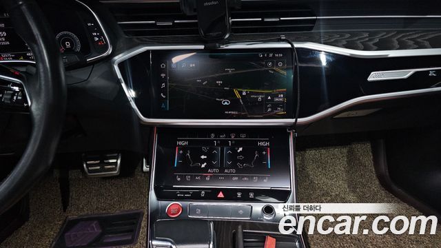 Audi A6 2020 — photo 14